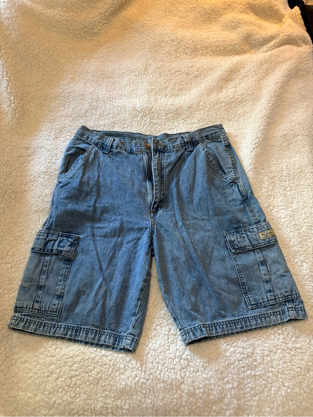 Wrangler Light Blue Denim Cargo Shorts with Side Pockets